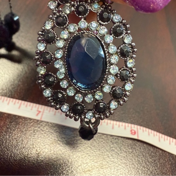 Avon midnight blue NIB Vintage-Inspired Silver and Blue Filigree Necklace 2006 - Picture 4 of 6